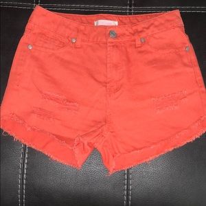 Super cute denim shorts